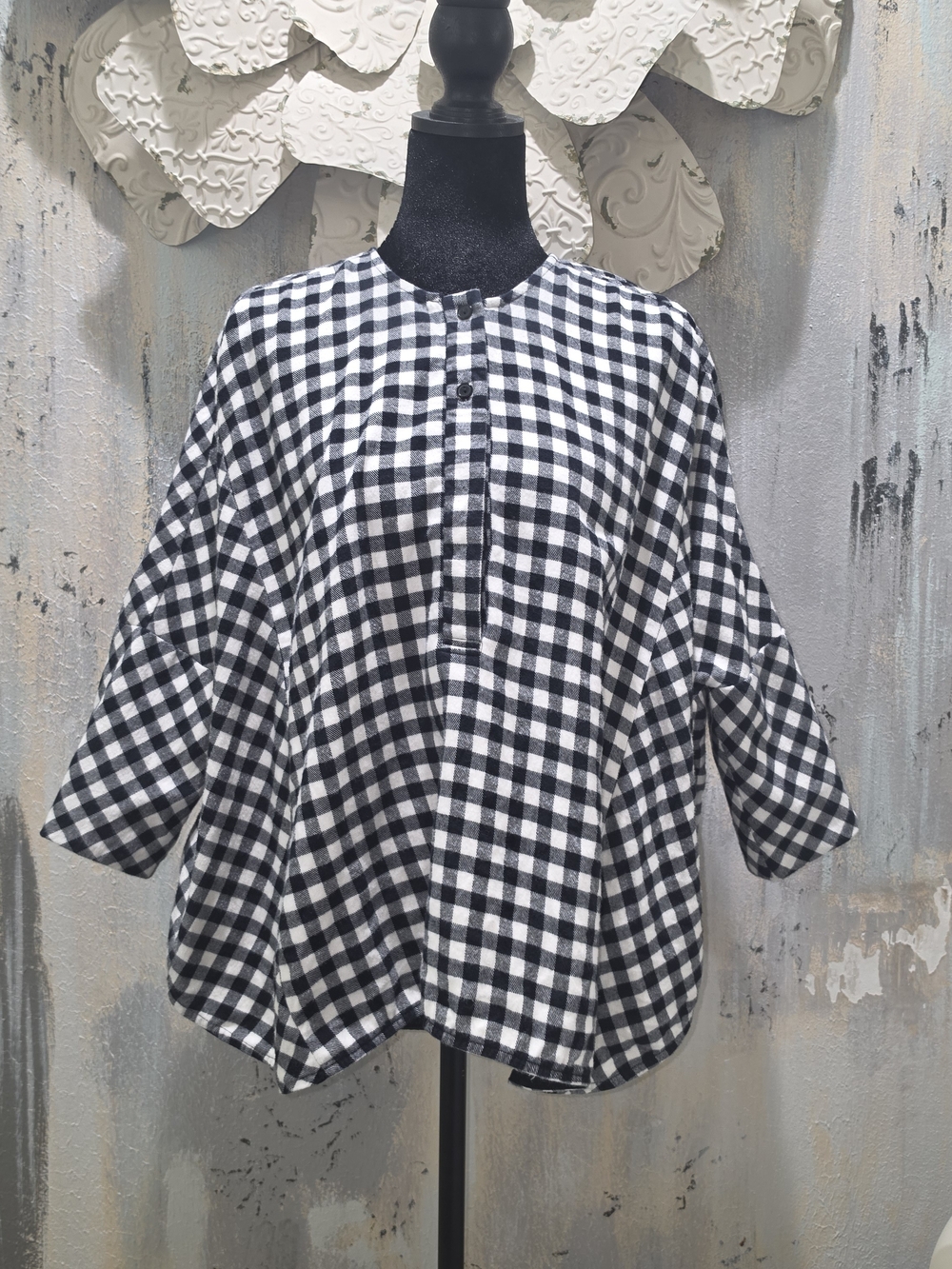 Topshop Black and White Gingham Button-Front Blouse Size 4